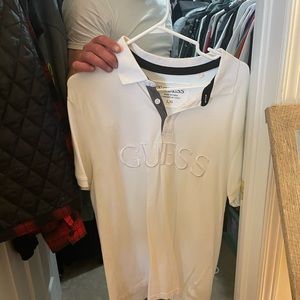 Mens White guess collar t shirt in mint condition